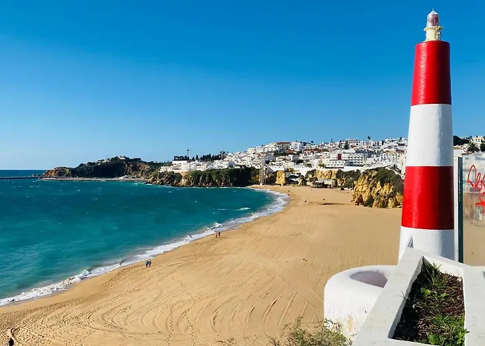 Apartament Deluxe In Old Town, 200m Walk To Beach, Pool Parking Albufeira