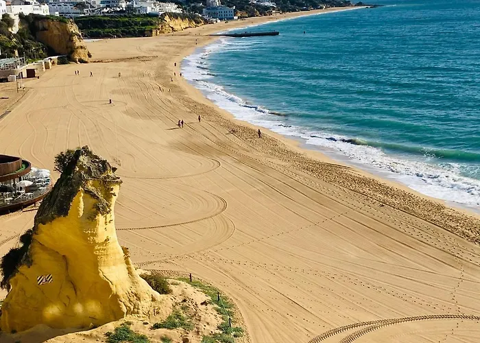 Deluxe In Old Town, 200m Walk To Beach, Pool Parking Apartament *